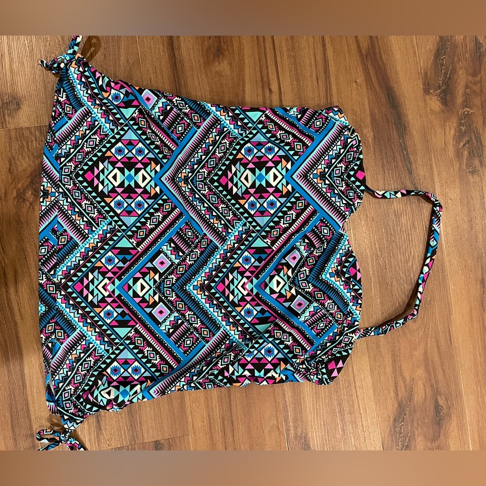 Colorful Patterned Tank Tops Set - Picture 2 of 7
